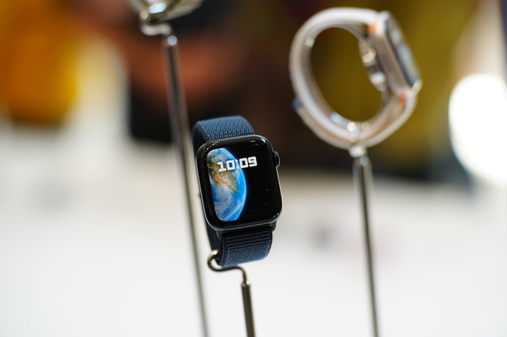 Исправление Apple для запрета на продажу Apple Watch Series 9 и Ultra 2 может заключаться в отключении бесполезной функции